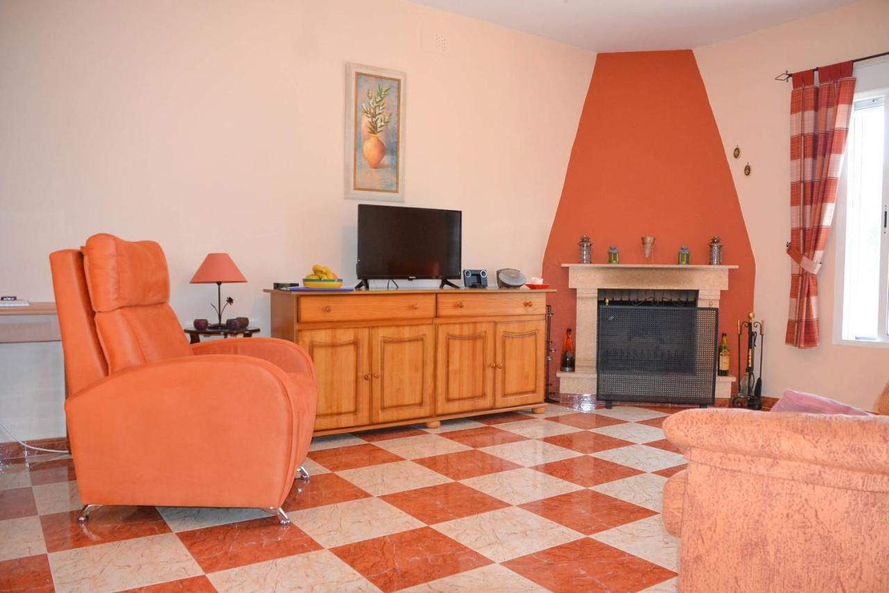 Traumhaus Fuer 6 Personen Mit Spektakulaerem Privaten Pool Und Schoenem Ausblick In Die Natur Hozanejos Luaran gambar